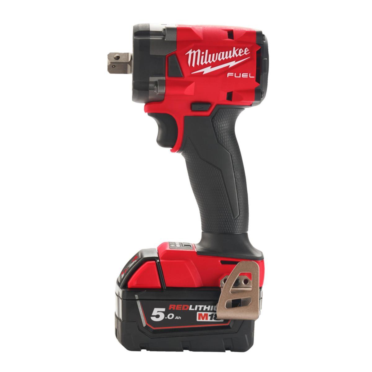 Mutterdragare Milwaukee M18 FIW2P12-502X - MUTTERDRAGARE MILWAUKEE M18 FIW2P12-502X. 2X5.0 AH. LADD.