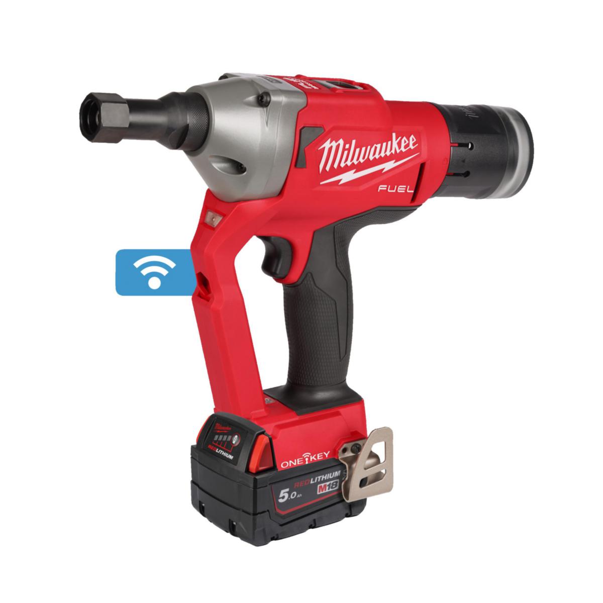 L snitpistol Milwaukee M18 Oneflt 502x 2x5 0ah Laddare l-snitpistol-milwaukee-m18-oneflt-502x-2x5-0ah-laddare