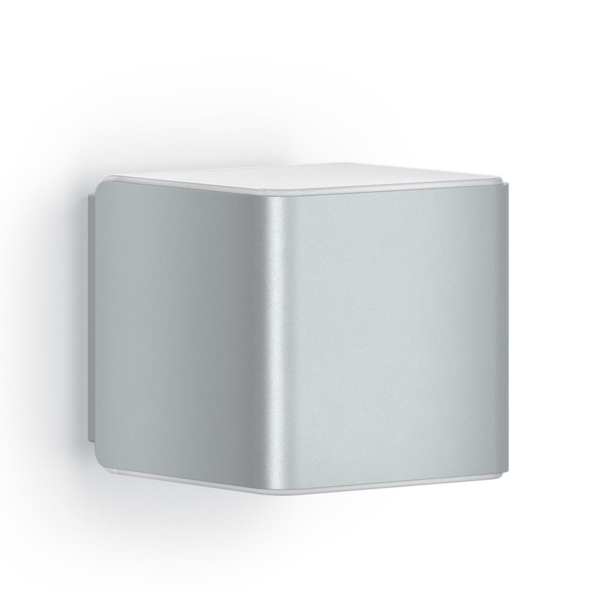 Väggarmatur Cubo - VÄGGARM 9.5W 300LM 3K SENS SILVER CUBO L840