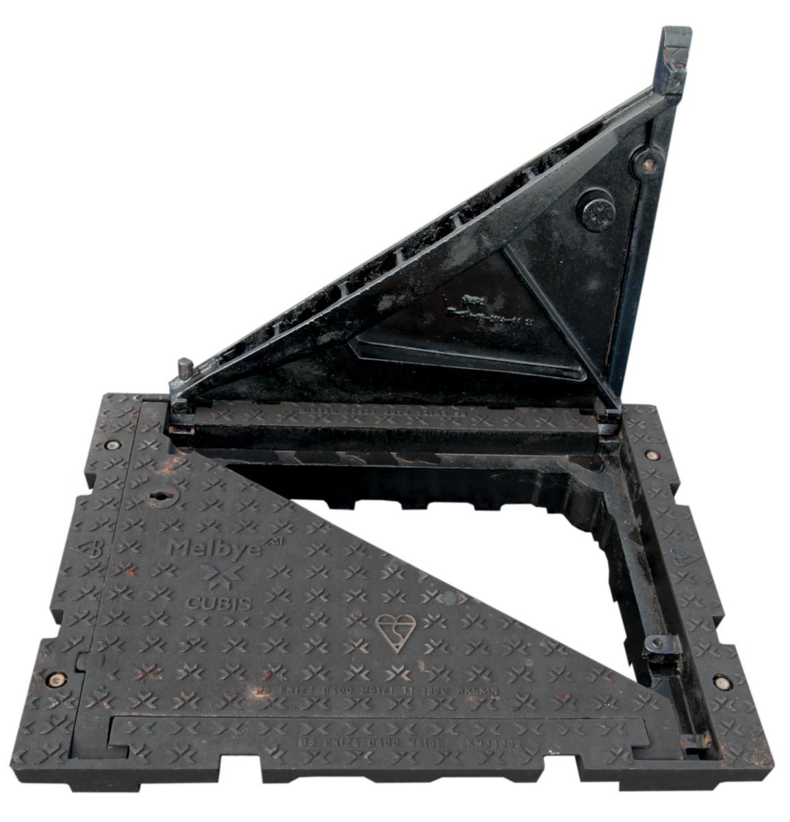 Lock gjutjärn D400 till kabelbrunn FF9060 - GJUTJÄRNSLOCK FF9060 D400 49010477