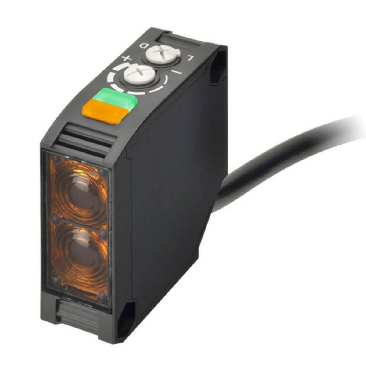 Fotocell E3J Reflektorberoende - FOTOC RÖDLED REFL 7M PNP 2M E3JK-RP11 2M OMS