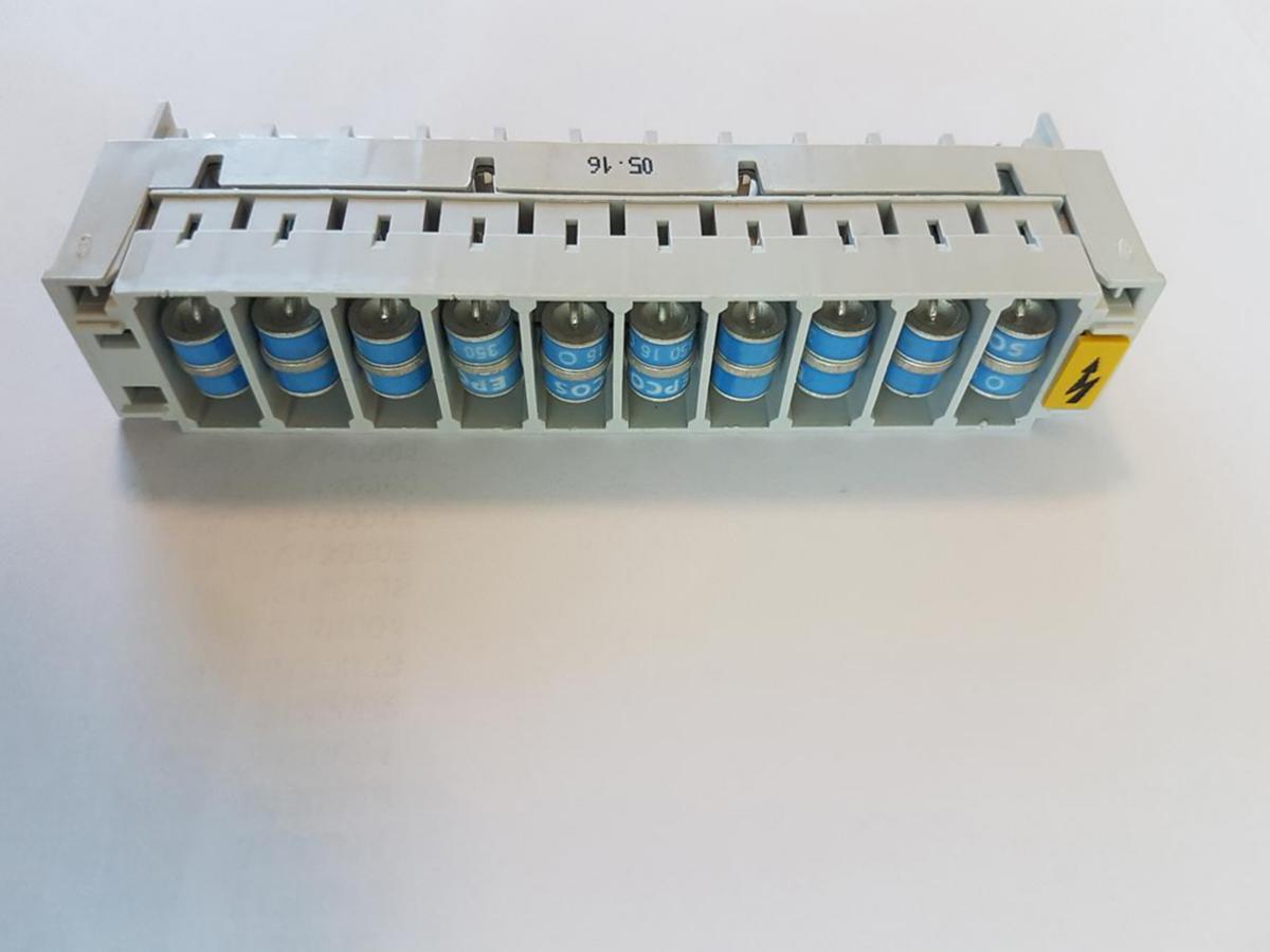 Överspänningsskydd magasin NEBA10140 - ÖSP MAGASIN 3-POL 350V NEBA10140