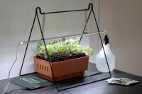 Ställning för växtbelysning